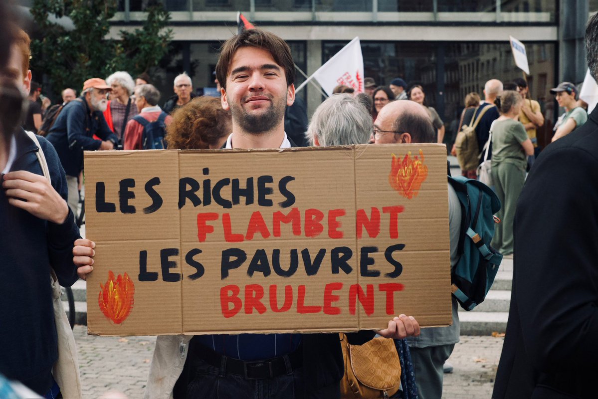 emma_frr's tweet photo. L’écologie sans lutte des classes, c’est du jardinage. https://t.co/4gfauE99oX