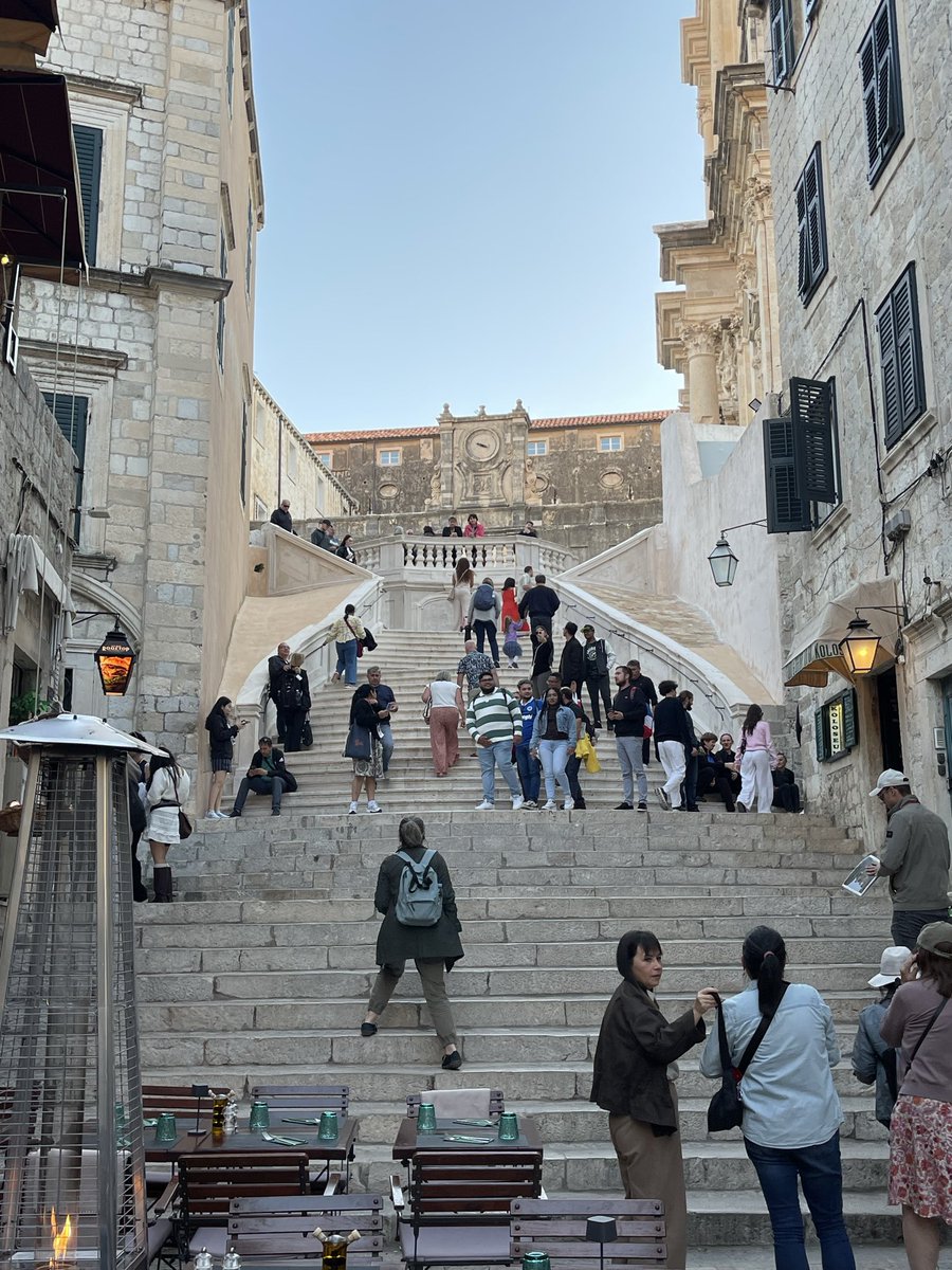 Mikeyksmith10's tweet photo. Dubrovnik GOT…… “SHAME!!” https://t.co/ij3ckNDLwd