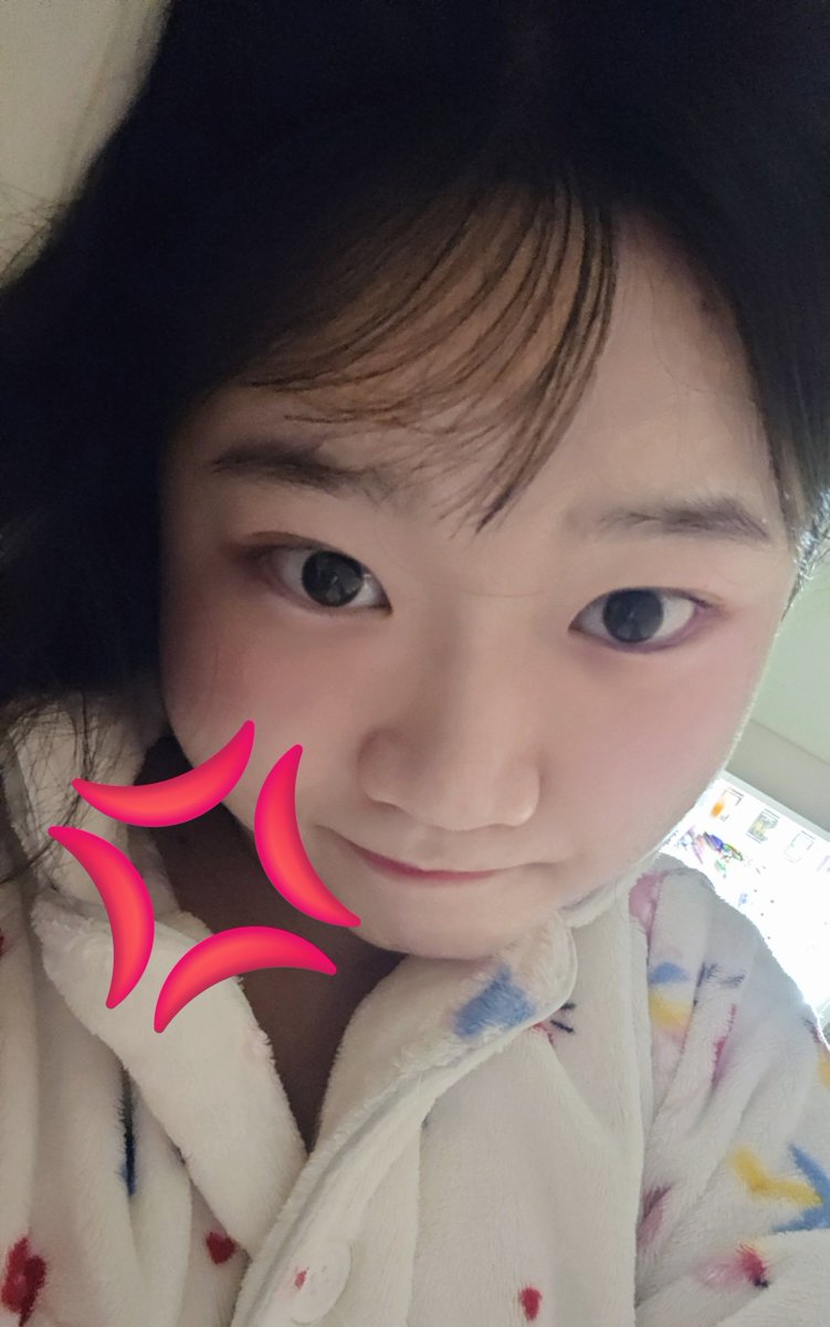 ariddaun_'s tweet photo. 흰만두 검은만두
#일상트 https://t.co/EbHIp2bNWo