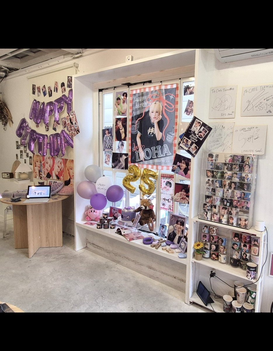 js_1120_111's tweet photo. センイルカフェに行ってきた💜
本当に幸せ空間過ぎた…💜
ドハ可愛すぎる💜
💜생축💜 https://t.co/yNQRi6PmMP