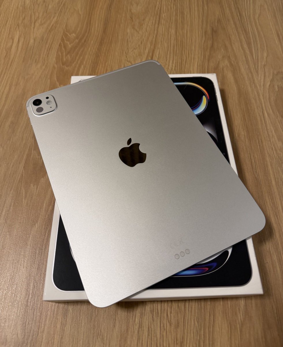 kabasakalsahada's tweet photo. Takipçilerim arasından rastgele 1 kişiye bu iPad’i hediye ediyorum. https://t.co/K5RE7sWdha