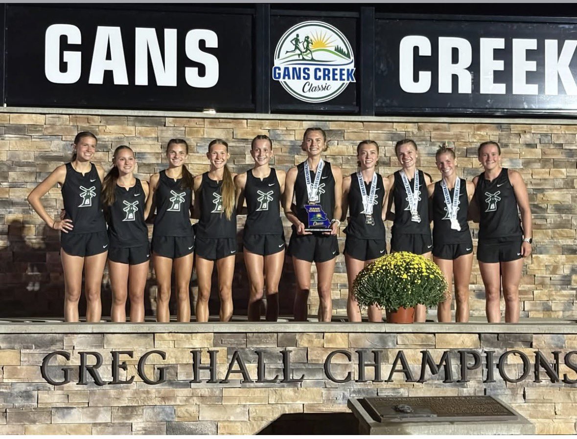 mtccca's tweet photo. Speaker Spotlight: Doug Cutler- Pella, IA Coach Cutler was in Columbia this weekend where his girls won the team title in the elite division at Gans Creek. Coach will be back in Columbia in December to speak at our clinic! Coach will speak on training for XC,T&amp;F and team culture. https://t.co/HwIpBRgEVP