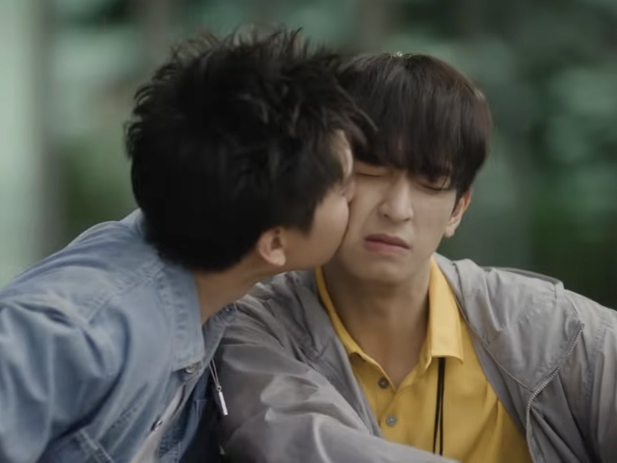 washerawitt's tweet photo. BOAT LITERALLY PUT HIS WHOLE SOULD INSIDE THAT CHEEK KISS LIKE HE LONG DESERVED IT 😭🫠

MATCH POINT LAST SERVE 

#MatchPointSeriesFinalEP 
#SingChimon #ซิงชิม่อน https://t.co/hz1ookLVa1