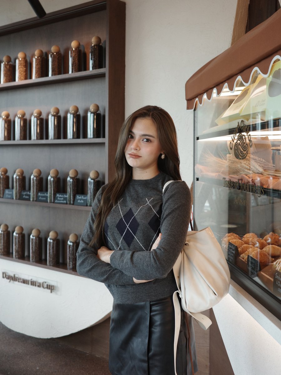IzeZaMx's tweet photo. #MarissaLloyd 
📸| Ig.
----
Es un buen día para admirar lo bonita que es nuestra bebé https://t.co/HFCjIfCNWM
