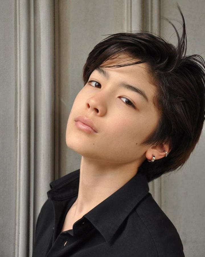momop3ach04's tweet photo. พี่สาวคนนี้เขาถามมากิว่า มากิรู้ตัวว่าหล่อตั้งแต่อายุเท่าไหร่ มากิตอบว่ารู้ตั้งแต่ประถมเลย เพราะผมหล่อที่สุดในห้องครับ! //เนอะเรามันหล่อจริงๆฝรั่งน้องพี่ 🫳🏻🐶 https://t.co/RJdlaAUBnQ