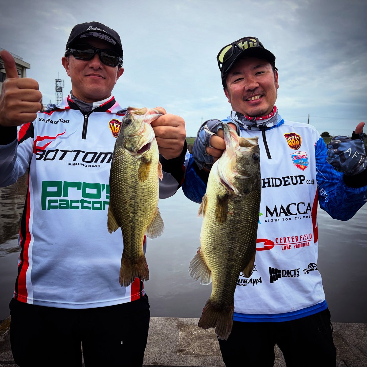 hu_skt's tweet photo. 年間争いデッドヒートの末、W.B.S. 2年連続でAOY獲得することができました。
これも一重に応援してくださる皆様、スポンサー様、そして初戦から最終戦まで共に戦ってくれたノンボーターの皆様のおかげです!
取り急ぎご報告までに!寝ます!
#hideup
#山中湖センターフィールド
#ichikawafishing
#松屋ボート
#wbsプロ