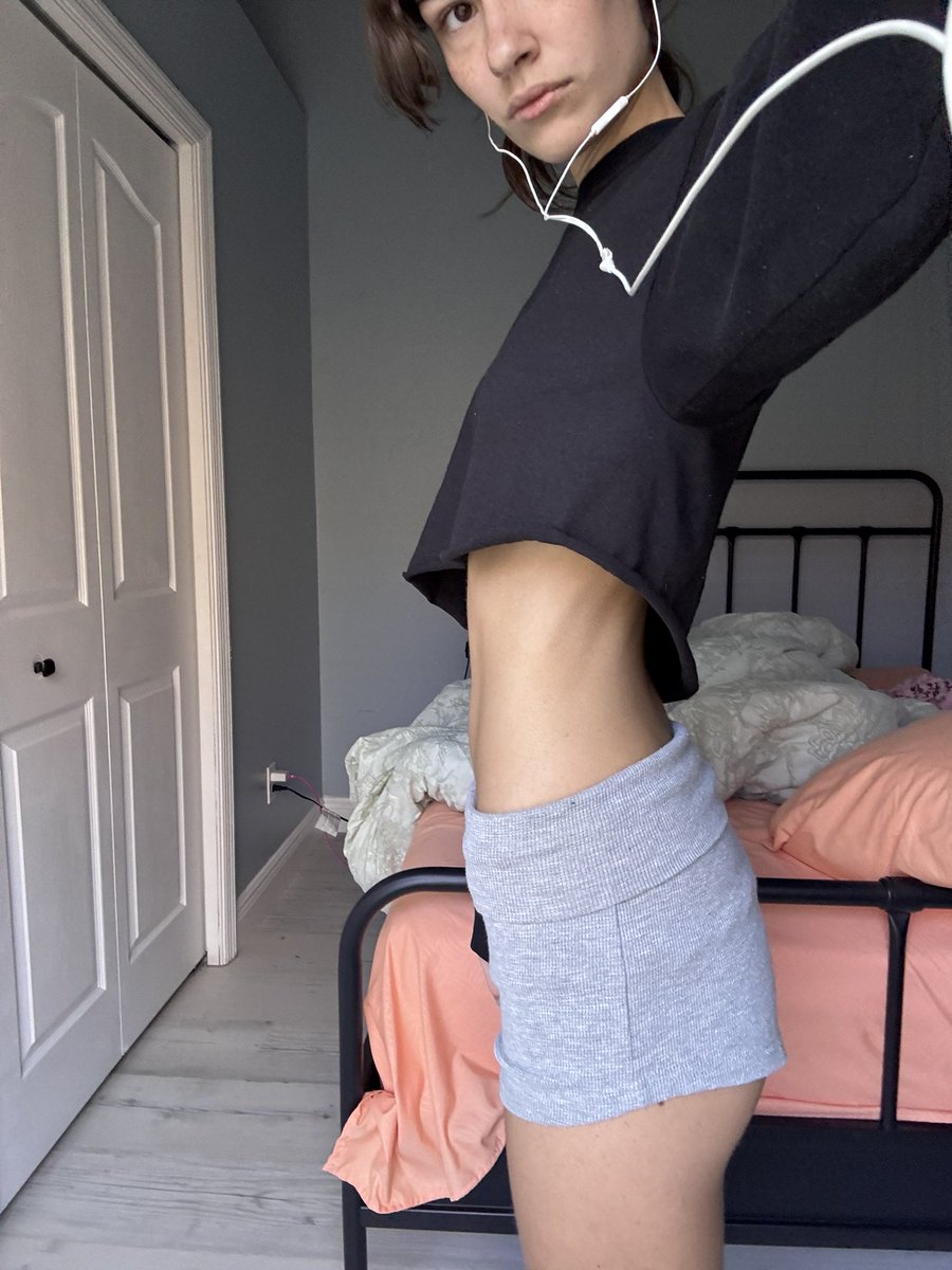 ladysocrazy's tweet photo. i cut this shirt myself which is why is looks horrible chill on me https://t.co/vPB0ThTmZL
