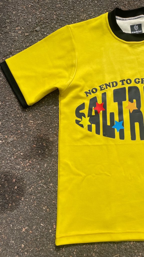 seyiolorun's tweet photo. this yellow ringer tee. https://t.co/lGhdw1817u
