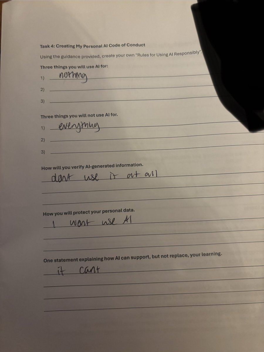 omegaforosc's tweet photo. why tf is my school so desperate for us to use ai https://t.co/VHmRzv8F9L