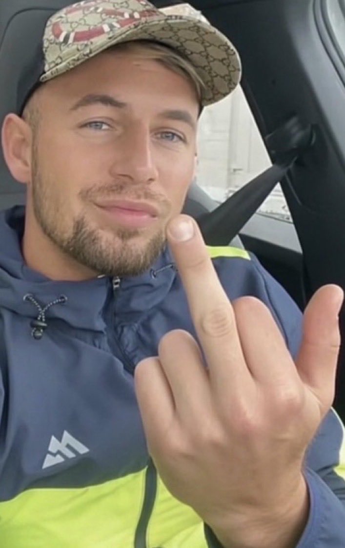 Yourboideanone's tweet photo. Active and fucking horny
Come and inhale the scent of a real man you pigs
No one compares to this gypsy god
#cashmaster #cashslave #paypig #feet #malefeet #masterfeet #findom #gypsy https://t.co/giPSwfE8fQ
