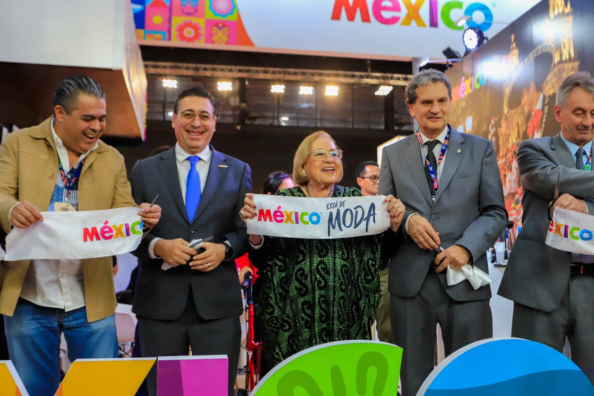 SECTUR_mx's tweet photo. ¡Así se vivió el corte de listón que dio inicio a las actividades de México en Argentina! 🇲🇽✨🇦🇷

Entre encuentros, expresiones culturales y experiencias turísticas, visitantes de distintas partes del mundo se acercaron a descubrir la riqueza de nuestros destinos, sabores y tradiciones. 🤩

Cada visita es una oportunidad para compartir lo que hace único a nuestro país y seguir fortaleciendo la presencia de México en el mundo. 🙌🏼

 #MéxicoEstáDeModa