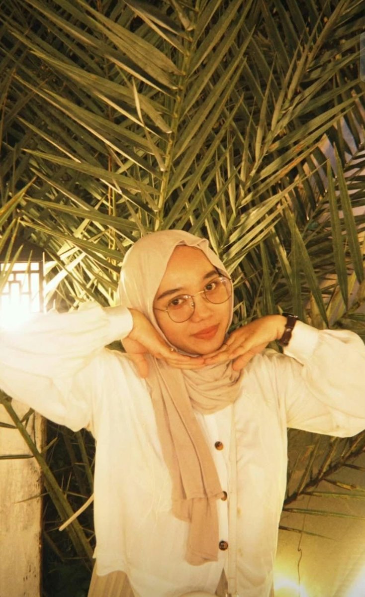 GhaniaDientot's tweet photo. Titipan DM

Namanya Diana. Karena fetishnya kacamata + mukanya bikin sange jadi ditelanjangin sekalian sama Sender.

Mau juga? coba sendiri
https://t.co/zqopj62B4g https://t.co/IsfnkytjOS
