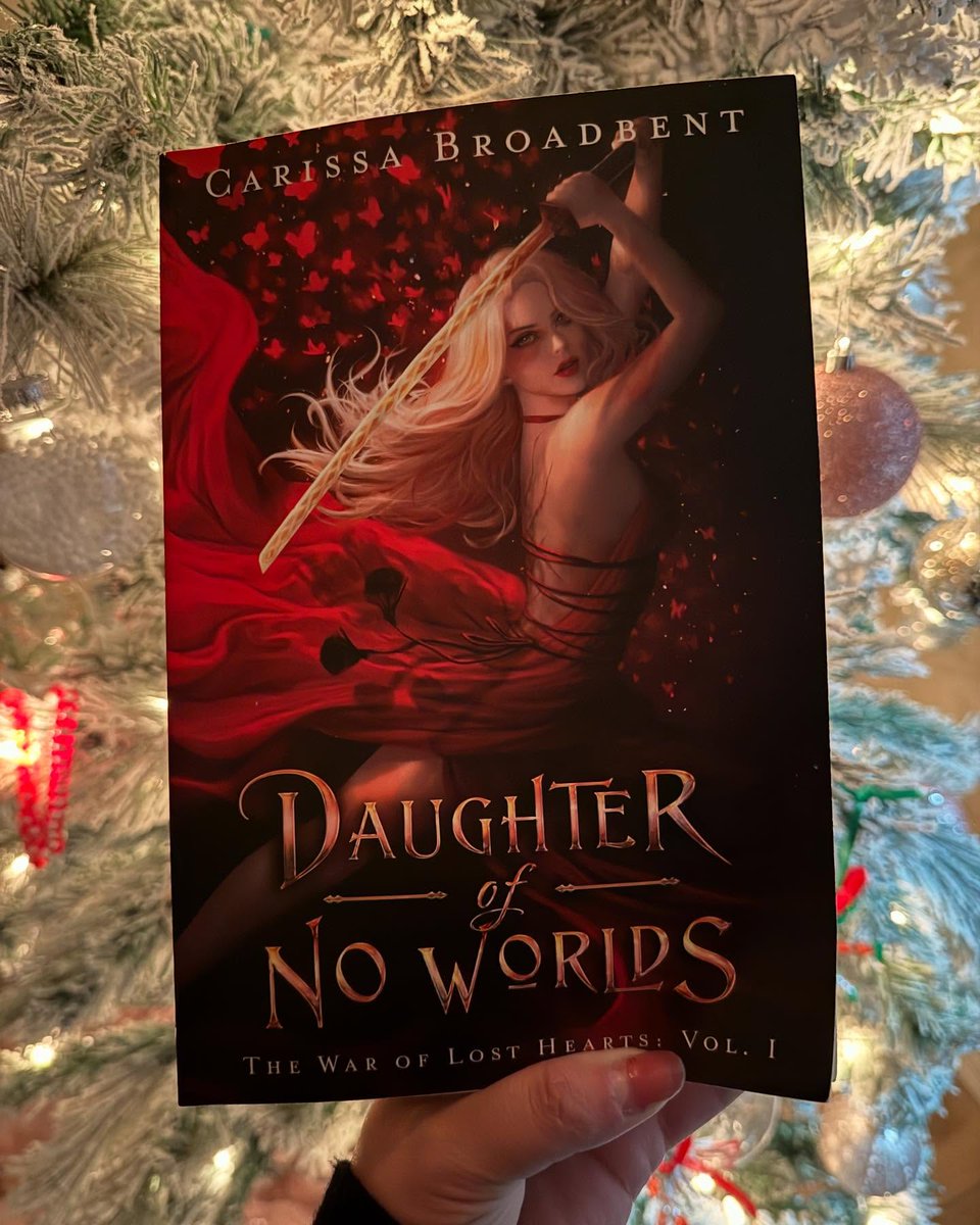 BilliSumask4u's tweet photo. Daughter of No Worlds — Carissa Broadbent 
Book 1 of The War of Lost Hearts 
Fantasy / romantasy

Tisaanah, a slave, tries to buy her freedom but ends up killing her cruel master and fleeing to the Orders, a guild of magic wielders she hopes will https://t.co/J3zT27zjWy