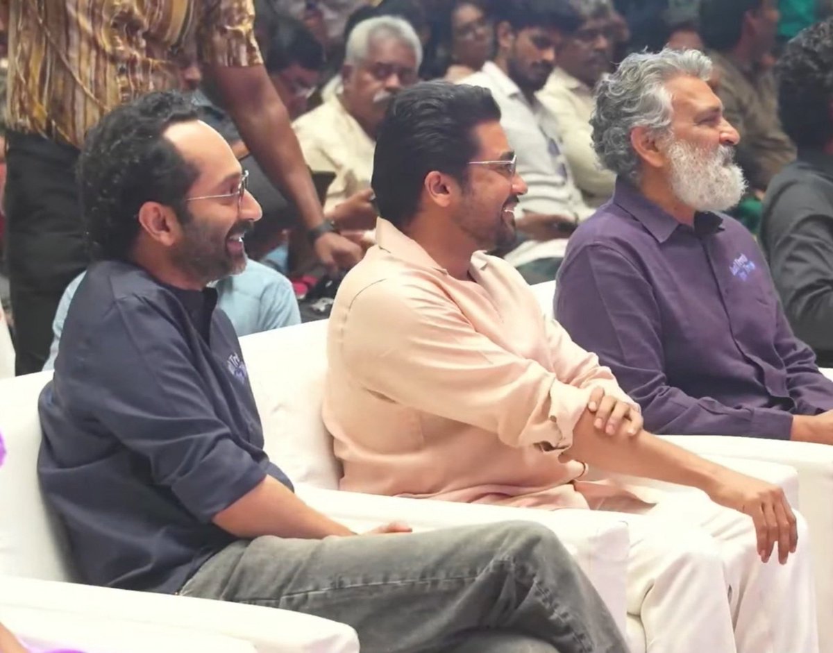 SuriyaFansClub's tweet photo. 3 dragons 🔥

THE ONE - SS RAJAMOULI - FAFA! 🫶 https://t.co/wAvwynFlkg
