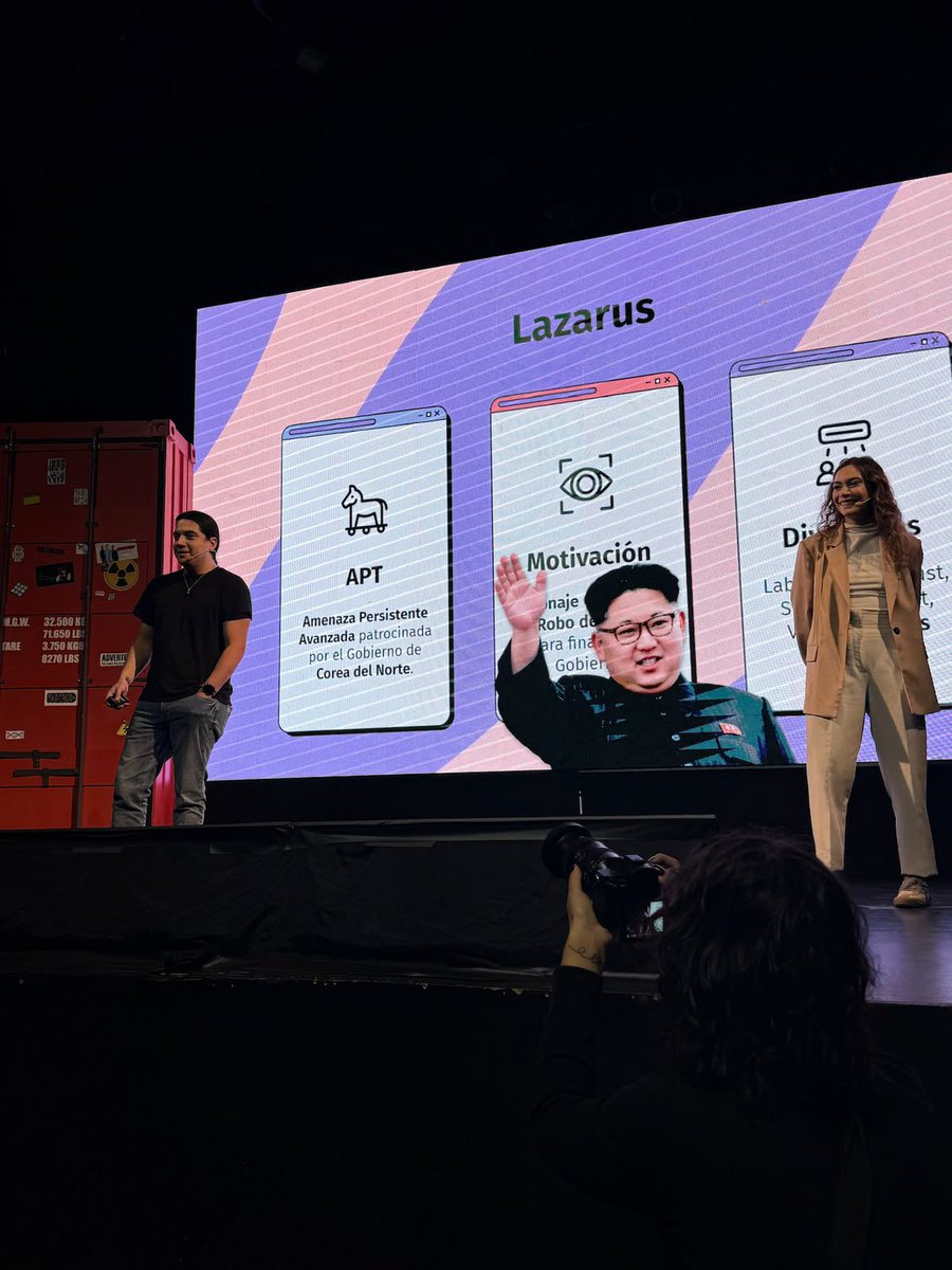 MauroEldritch's tweet photo. 🇦🇷 Se nos va otra @nerdearla. 

Como todos los años, un lujo. Hablamos de Lazarus, hackeamos modelos comerciales de IA, trajimos un carpincho que baila y cerramos la noche brindando con @RogerDingledine. 

Obvio, vamos a volver el próximo año. 

#Argentina #Ciberseguridad https://t.co/STyihhjcV7