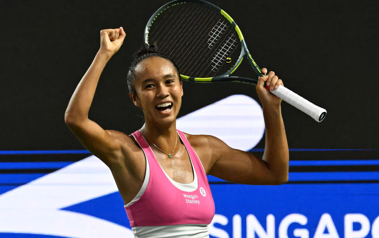 nojanerivers's tweet photo. Way to go, Leylah! 

She defeated the top seed in the quarters and captured her first title of the year in Singapore. Keep it up! #Canada https://t.co/5ZCD6bUwjl