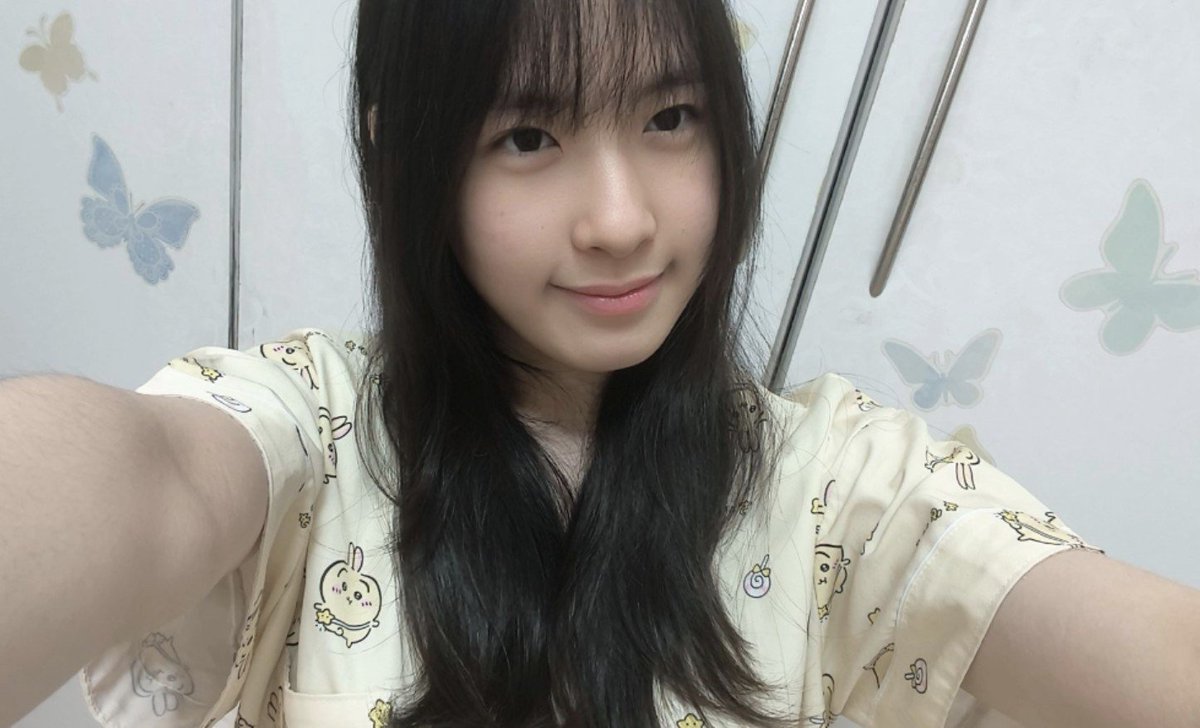 Heidi_JKT48's tweet photo. #OTSUYANGGA BUAT LIVEE SRR HARI INII !! nanti aku update yaaa besok gimana aja ... 🥹🥹🥹 WISH ME LUCKK !! goodnight everyone!! 🤍🤍 https://t.co/YUhArCULSU