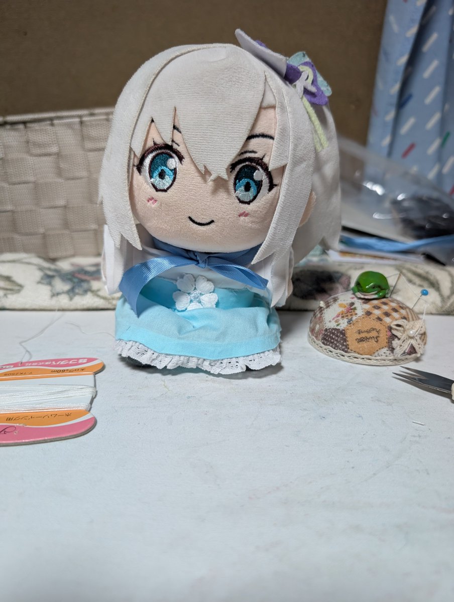 ROUTE_432's tweet photo. 最後に後ろの大きなリボンを取り付けて完成🥳リボンちょっと大きすぎる気がするけれど…公式パネルからでは確認できないし、なんたって大きい方が目立ってカワイイし…
これでイイのだ！✌️ https://t.co/dJJNXtrabc