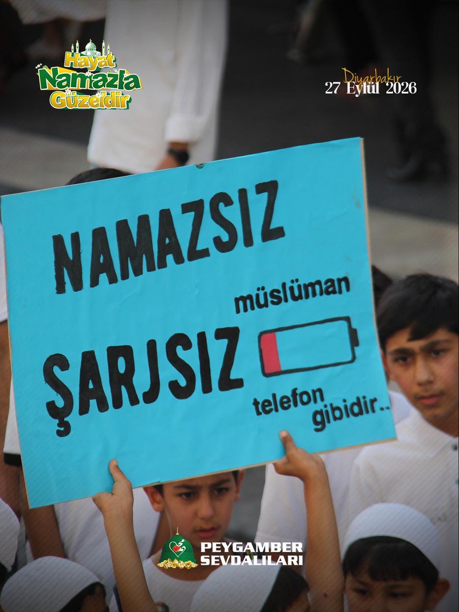 PSevdalilari's tweet photo. Namaz, hayatımızın en güzel düzenidir.
Çocuklarımızın küçük yaşta namazı sevmesi, camilerle gönül bağı kurması ve bu güzel alışkanlığı hayatının bir parçası hâline getirmesi için #HayatNamazlaGüzeldir. https://t.co/QgkuuCdeYi