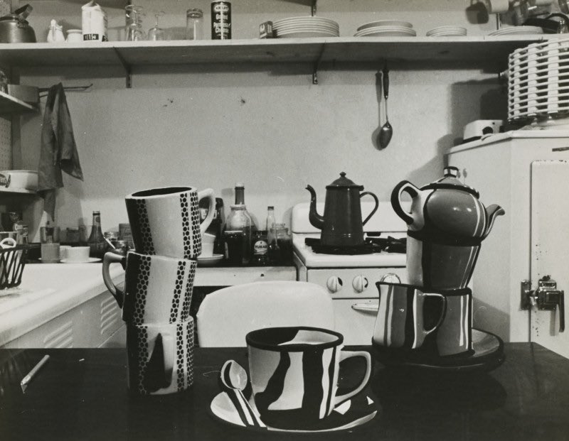 fiorisartorial's tweet photo. Ugo Mulas, Roy Lichtenstein’s studio, 1965. https://t.co/6rhxEKk8s0