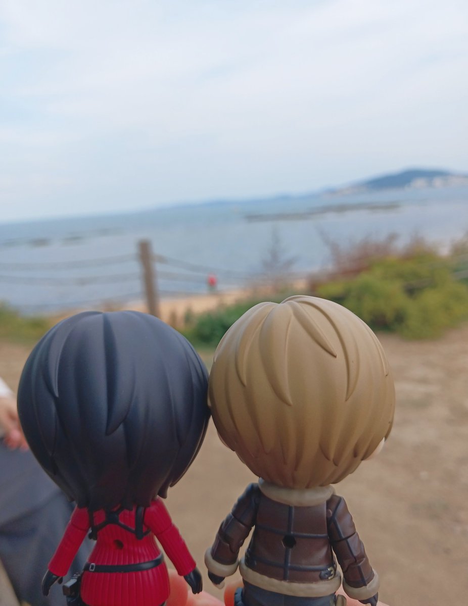 kjr0313's tweet photo. got back from spending the holidays in China ☕️🍂 https://t.co/rAxDoI6PcO