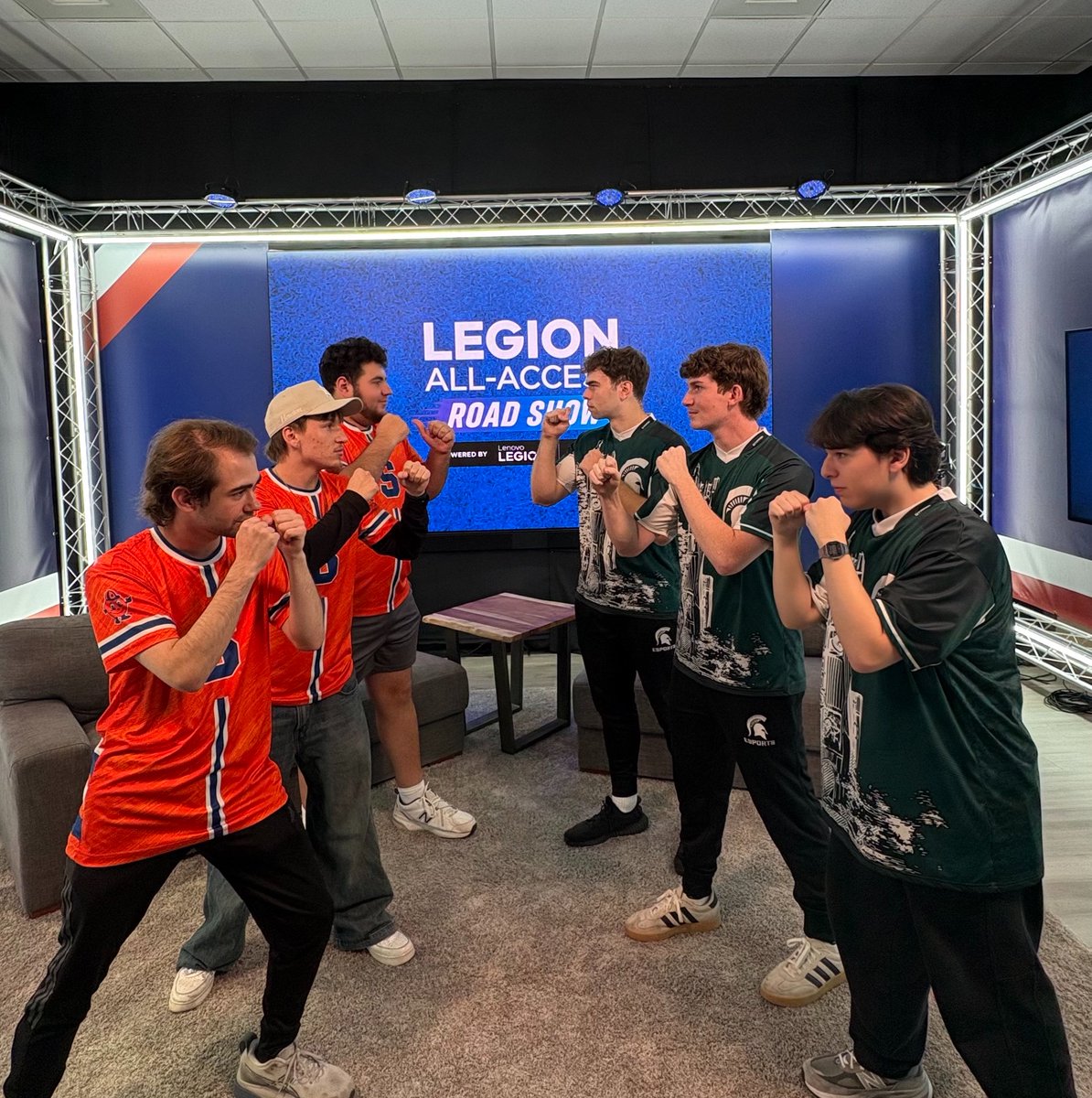 Cuse_Esports's tweet photo. The boys kick off championship Sunday against familiar faces 🍊x⚔️

📺 TTV/boisestate
🕚 11:30 ET https://t.co/OBKoEZSBXF