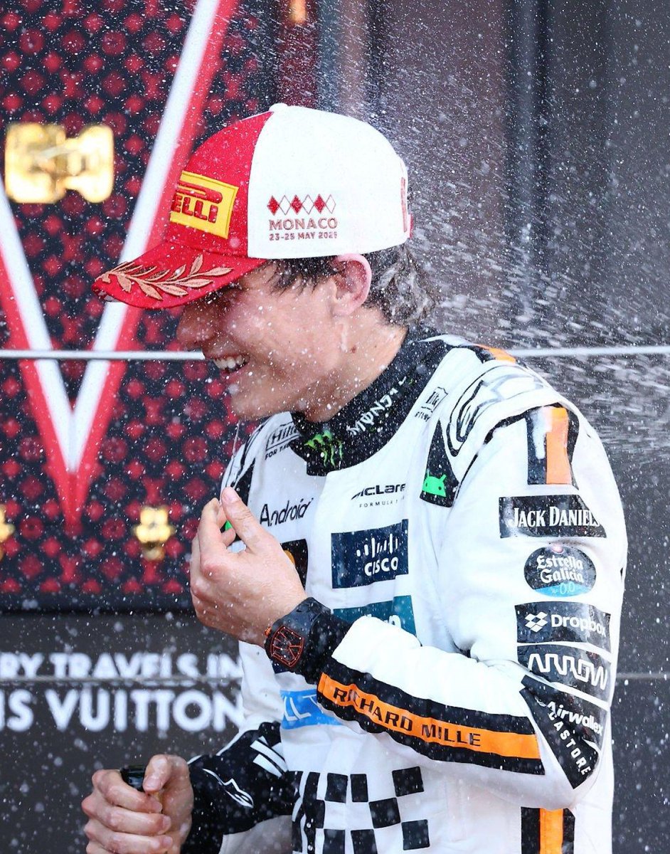 oscpoleposition's tweet photo. I know a guy who would rock this pretty cap https://t.co/FX7R8vuWTm