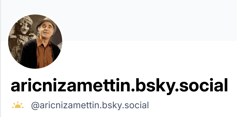 aricnizamettin's tweet photo. Türkiye’de X hesabıma @aricnizamettin erişim engeli getirildi.
Sanatın görevi susmak değil; görmek, göstermek, soru sormak ve gerektiğinde rahatsız etmektir.
İletişimimizin herhangi bir nedenle kesilmemesi için artık Bluesky’da da olacağım.
Bu akşam yeni bir eserimi orada paylaşacağım. Gelin, sanatı kullanalım ve mevcut sistemi biraz daha ‘sarsalım’.
Beni Bluesky’dan da @aricnizamettin.bsky.social takip edin; müziğimin, resimlerimin ve anlatmaya çalıştıklarımın sanatseverlere, halkımıza ve daha geniş kitlelere ulaşmasına yardımcı olursanız sevinirim.
Selam ve sevgiler

In der Türkei wurde der Zugang zu meinem X-Account @aricnizamettin gesperrt.
Die Aufgabe der Kunst ist nicht zu schweigen, sondern zu sehen, sichtbar zu machen, Fragen zu stellen und, wenn es nötig ist, auch zu stören.
Damit unsere Verbindung nicht aus irgendeinem Grund unterbrochen wird, werde ich von nun an auch auf Bluesky zu finden sein.
Heute Abend werde ich dort ein neues Werk von mir veröffentlichen. Lasst uns gemeinsam mit der Kunst das bestehende System noch ein wenig mehr „erschrecken“. 😊
Folgt mir bitte auch auf Bluesky @aricnizamettin.bsky.social. Ich würde mich freuen, wenn ihr mir dabei helft, dass meine Musik, meine Bilder und das, was ich damit zum Ausdruck bringen möchte, Kunstinteressierte, unsere Mitmenschen und ein noch breiteres Publikum erreichen.
Herzliche Grüße
#kurdish #kurdistan #kurdi
#twitterkurds
#Kurds
#KurdsOnAlert
