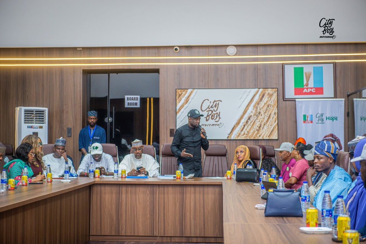 ameerr256's tweet photo. The Student Arm appreciates the leadership of DG CBM Hon @shoga_francis for his exemplary leadership. We reiterated our commitment to this movement https://t.co/LuFumL2fng