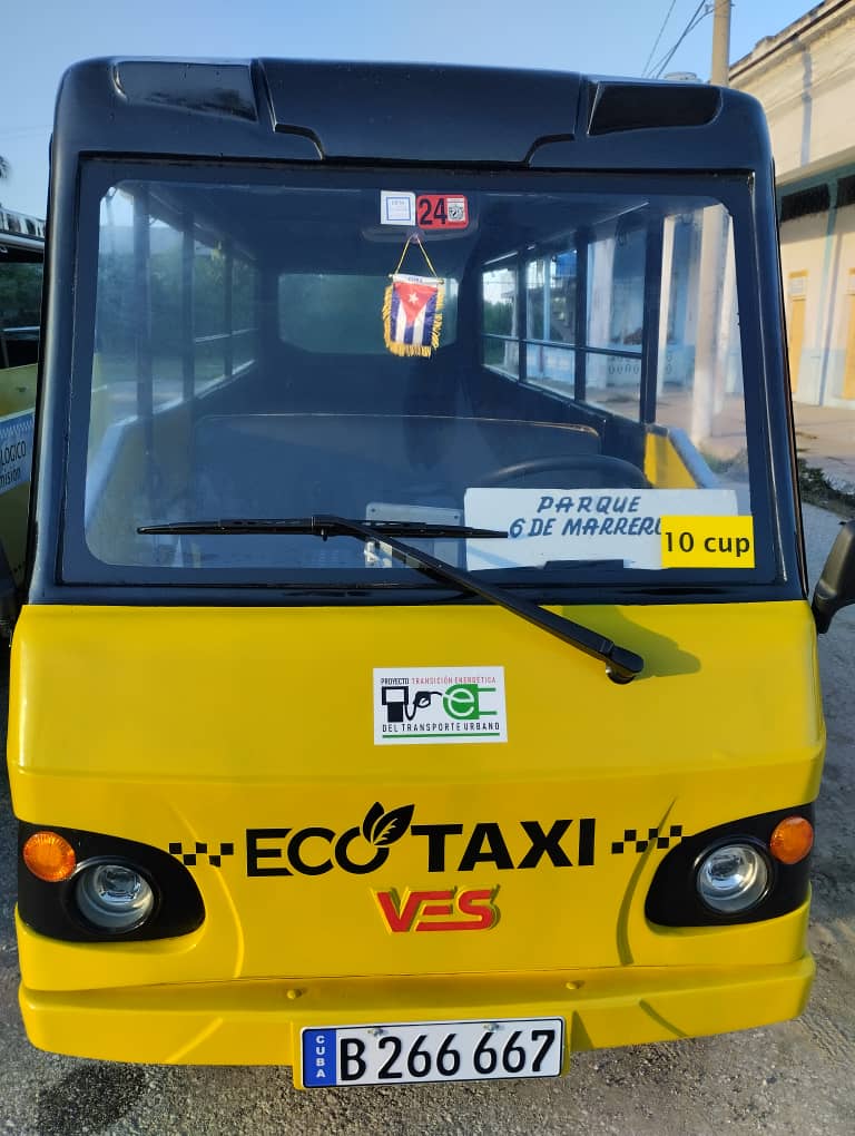 JatDpto's tweet photo. #Jatibonico estrena primeros taxis #EcoMovil . Una apuesta del municipio por la resiliencia energética y la mejora de los servicios públicos. Modernos, eficientes y respetuosos con el #MedioAmbiente. 
#SanctiSpíritusEnMarcha https://t.co/VEcHfaxOId