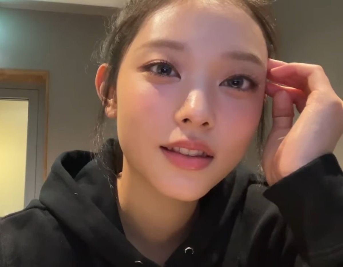 ketdallse's tweet photo. Does she know how pretty she is? https://t.co/xX8QNRuWos