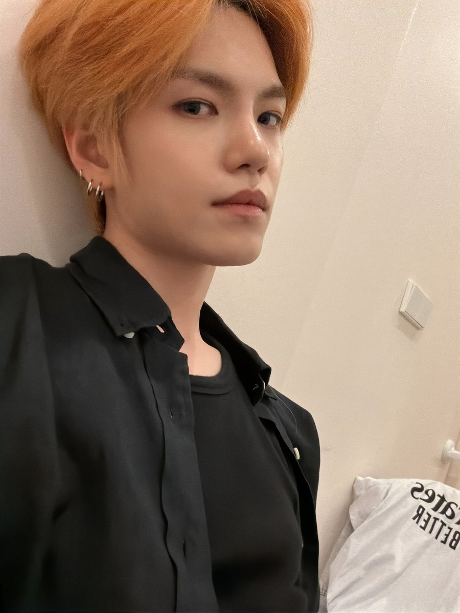 by_verivery's tweet photo. [#계현]

베러들 덕에 행���하게 한 주 마무리👍

#GYEHYEON
#베리베리
#VERIVERY https://t.co/HyqlQUIVR4