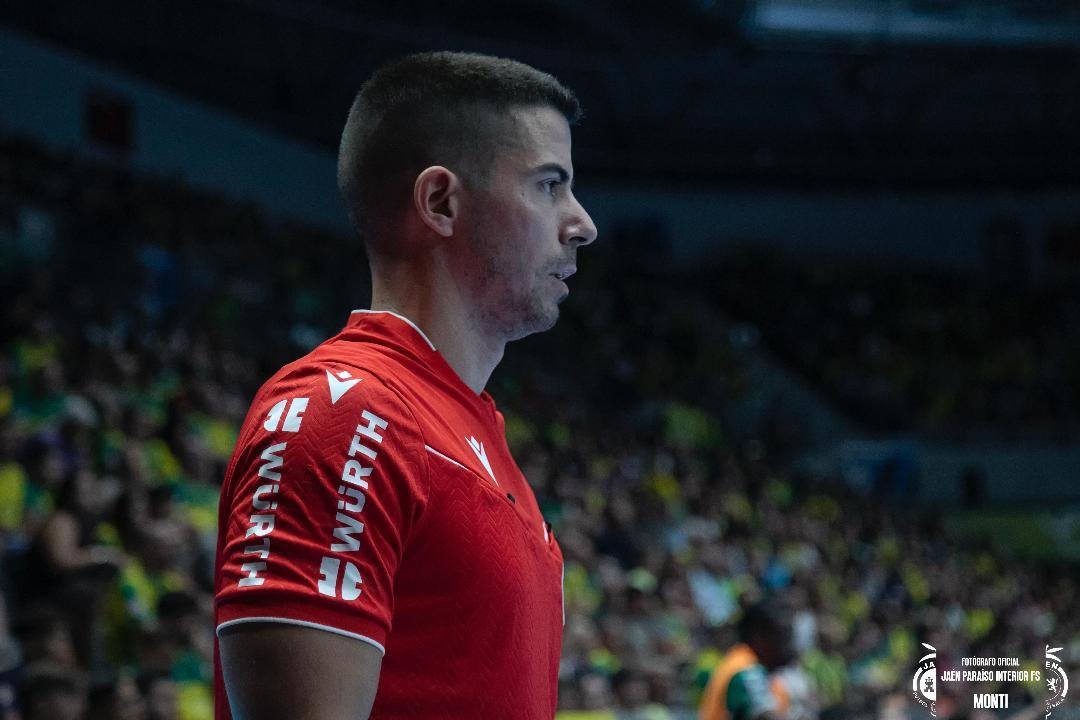 CoGAFS's tweet photo. 🏆 Liga Prime | Apertura | Jª 3
👥 Francesc García-Donas / Iván López
👥 Manuel Barrilero / Sergio de la Torre
@JaenFS 🆚 @ClubInterFS
📸 @__monti.___ IG
#futsal #aretofutbola #futsalreferee #jaen #cogafs https://t.co/ObHarkC4bU