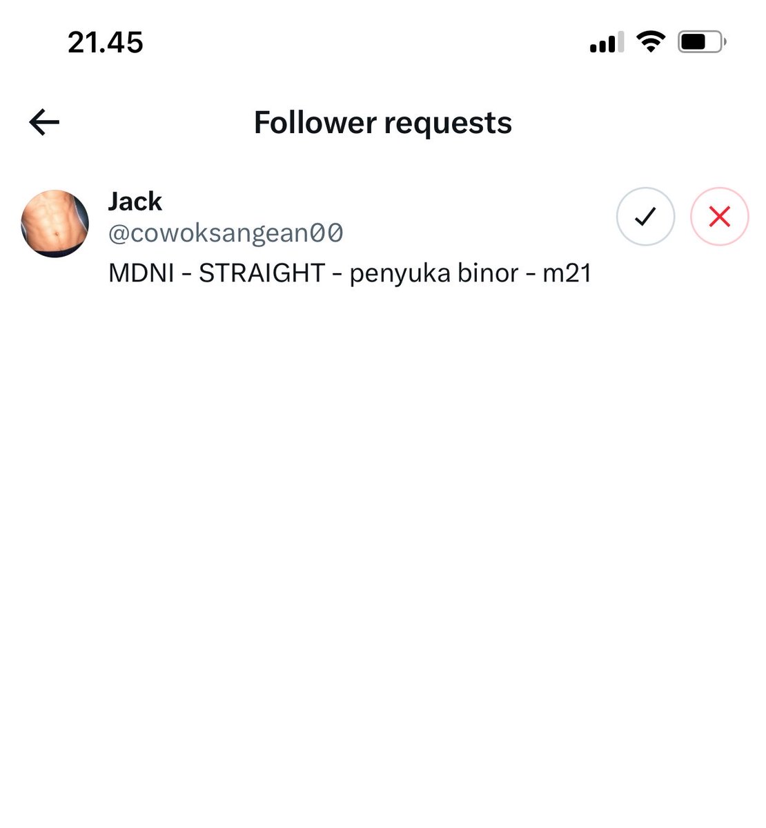 jzee1999's tweet photo. tiap ada follow request di akun sebelah, selalu deg-degan 😭 https://t.co/ZrXBHwgTGv