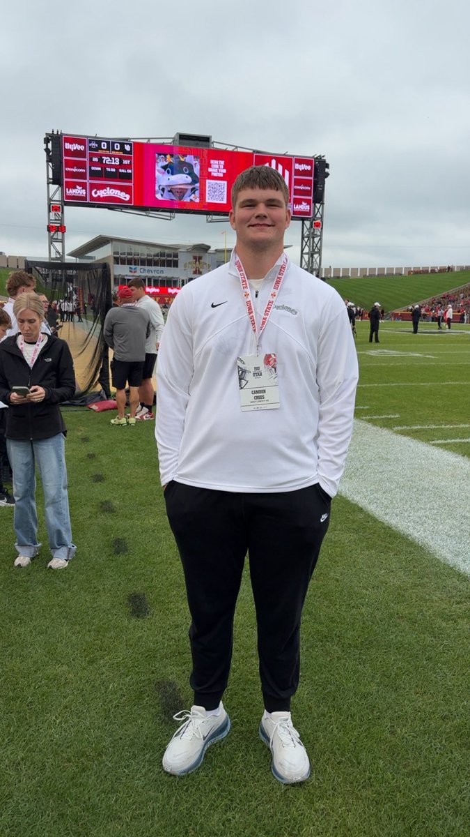 CCrees's tweet photo. Thank you @CycloneFB for the great gameday visit yesterday!! @CoachThornton61 @CoachCox65 @ISURogers3 @andy_lucas98 https://t.co/yWS2g3Zvr5