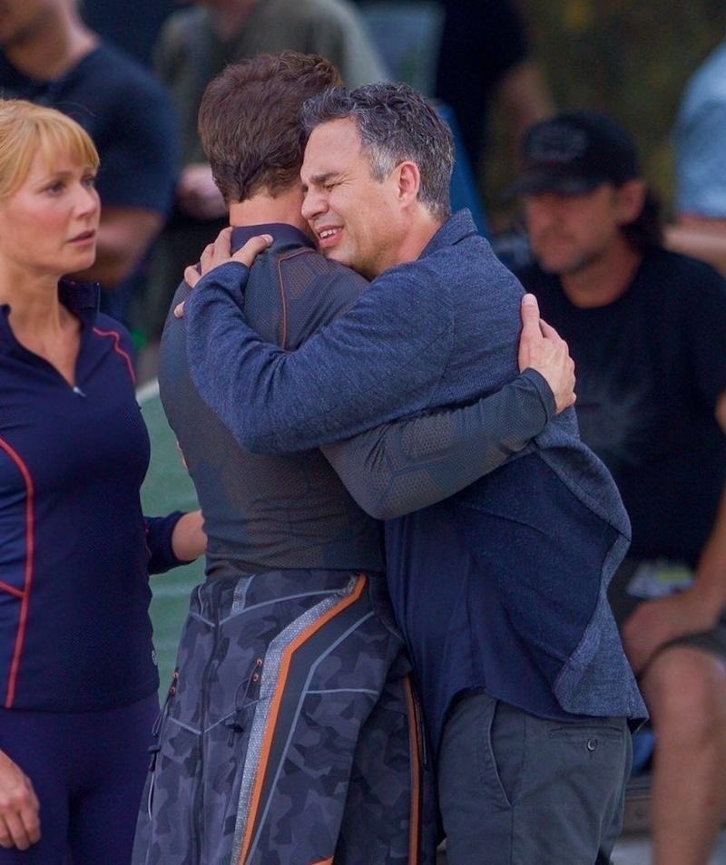 starkslovechild's tweet photo. Tony literally built Bruce a whole lab so he could work on controlling his transition into the Hulk. They built a bar together, spent so much time working side by side, and when Bruce finally came back to earth Tony was the first person he hugged. I miss these brothers so much🥹 https://t.co/zschpyz5XS
