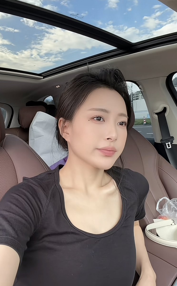 wangjie31's tweet photo. Meet a better version of yourself. https://t.co/WuCxsXsxVP