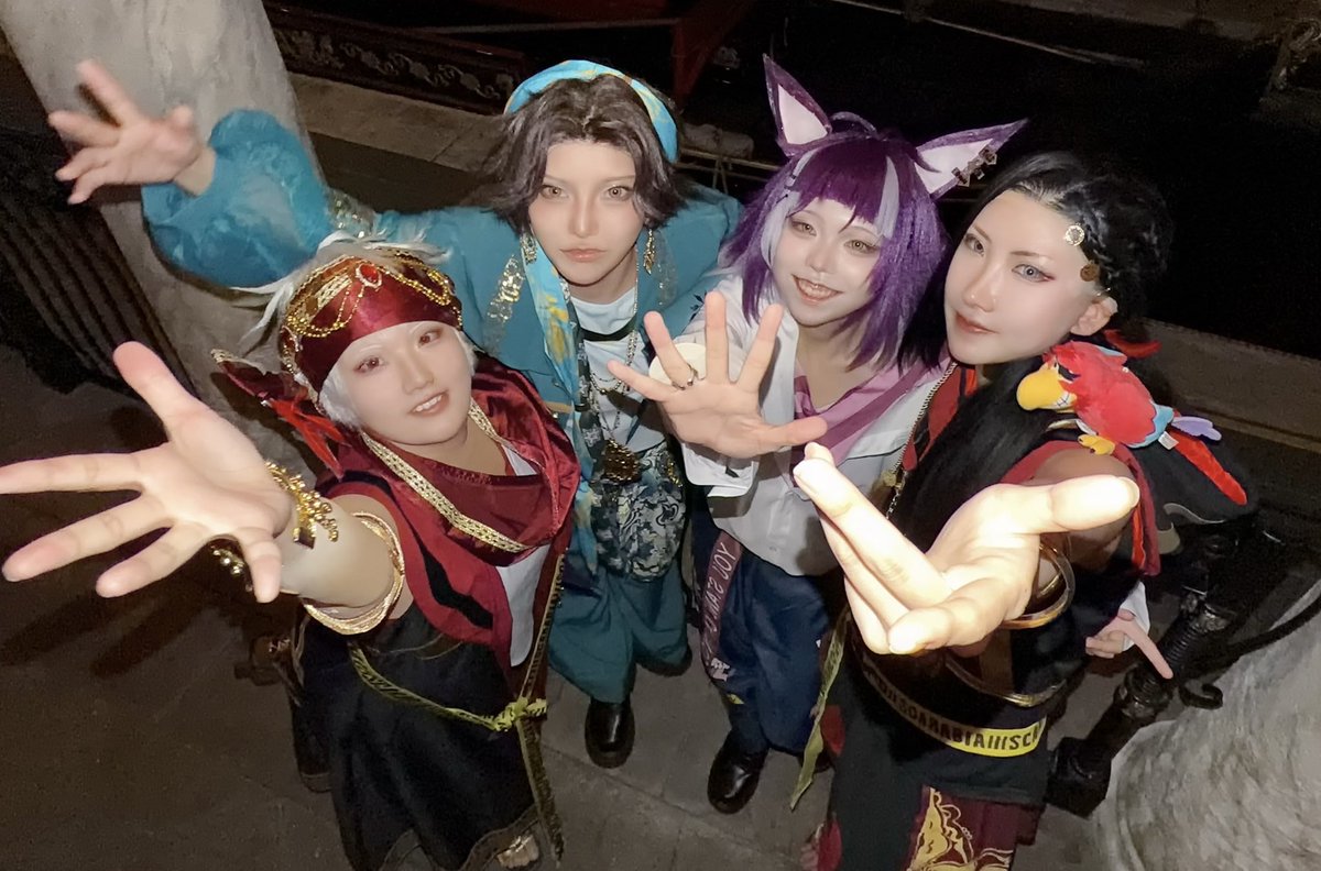 Reipiyo2000's tweet photo. 🌊に熱砂組とご一緒させて頂きましたー！
ほんと終始笑いの絶えない道中で最高でございました😂

 #Dハロ仮装2026
 #Dハロツイステ https://t.co/fUNkgXlbsg