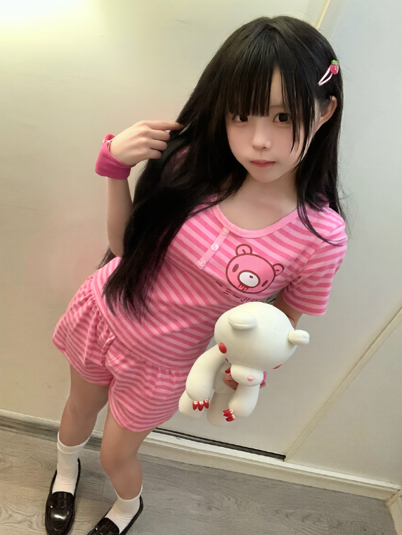 MaryMoore114959's tweet photo. 140cm真的找不到男友嗎？ https://t.co/nmnzwcBYNr