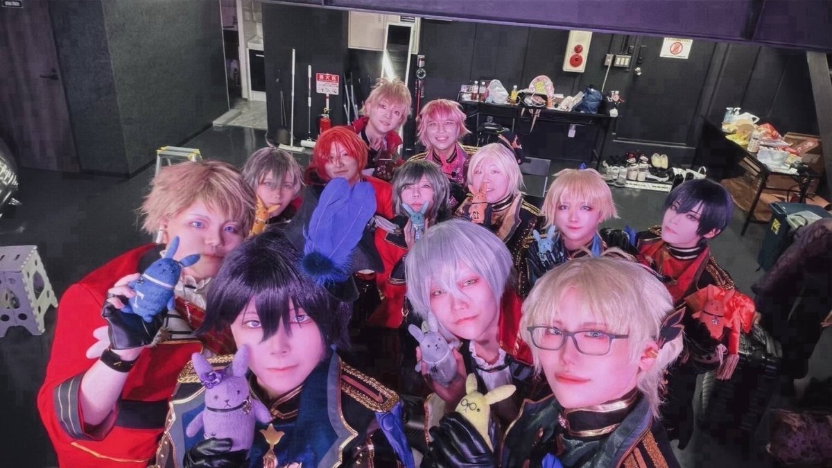 ttttana_7cos's tweet photo. 先週の🌙併せ〜
皆さん集まってくれて感謝✨🙏
マージで楽しすぎるし、この12人揃った景色が見たかったからめちゃくちゃ満足！！
ギリギリで全員揃ったの神だし、沢山写真も撮って貰えてハピネス💕︎
また、🌙やらせてくださーい！！！
 #セクシーキュートなツキウタ併せ0919 https://t.co/TI0jyaFpAO