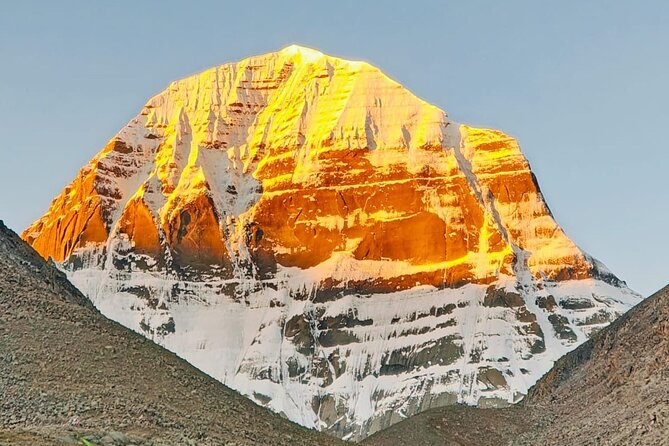 theiaincameron's tweet photo. Climbing this mountain is considered a profound religious violation.

Mount Kailash rises more than 6,600 m (21,700 ft) above western Tibet. It is one of the most sacred mountains on Earth, as it is revered in Hinduism, Buddhism, Jainism and Bon.

1/3 https://t.co/7pnkBuHgOy