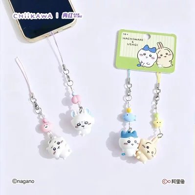 chiikawagoods17's tweet photo. 推し同士をずっとくっつけておきたい人、これ刺さる🥹💕
中国限定のちいかわ 「マグネットペアキーホルダー」✨
ちいかわ×モモンガ、 ハチワレ×うさぎの2種類。
マグネットでぴたっとくっつくから、 バッグにつけても並べて飾っても可愛すぎる…😭🤍 https://t.co/R7WrbHArNL