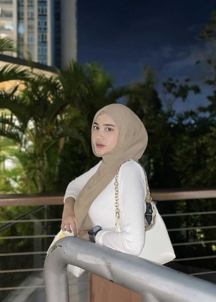 denaeterrelonge's tweet photo. Malam ini kita ready ya sayangg🥰

#bosurabaya
#availsurabaya
#includesurabaya https://t.co/0CjaEvIqK6