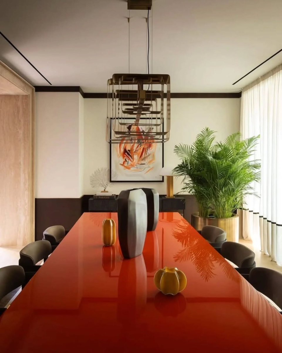 RoxyLuciusva's tweet photo. Interior designer Andrea Derudi designed this apartment in Milan’s Moscova district to reflect the city’s historic architecture and elegant charm. Photos by Beppe Brancato; styled by Giulia Taglialatela. https://t.co/NKHCyMYlm3