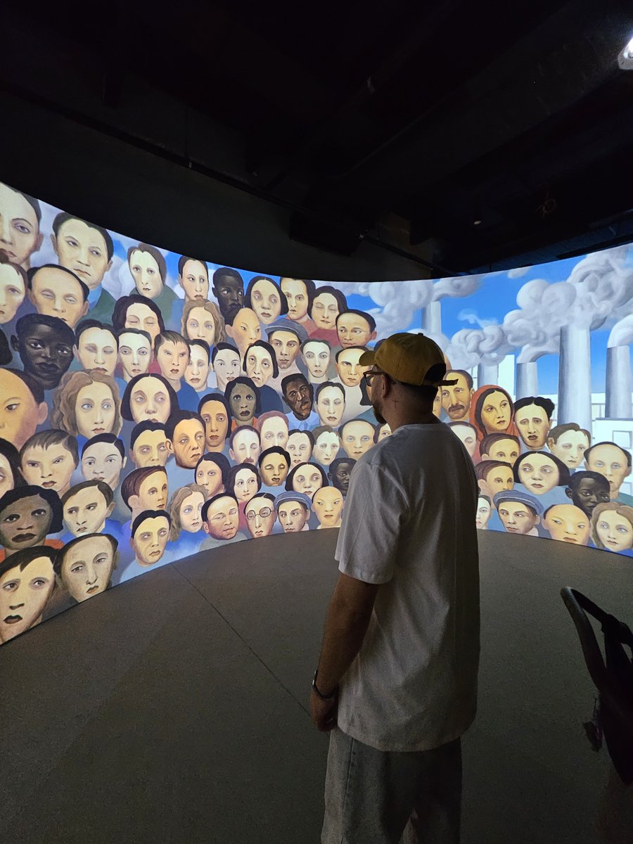 sararodris's tweet photo. gente muito legal a exposição da Tarsila podem ir dar o lacre classe média de vocês lá https://t.co/z1lnxLtiSM