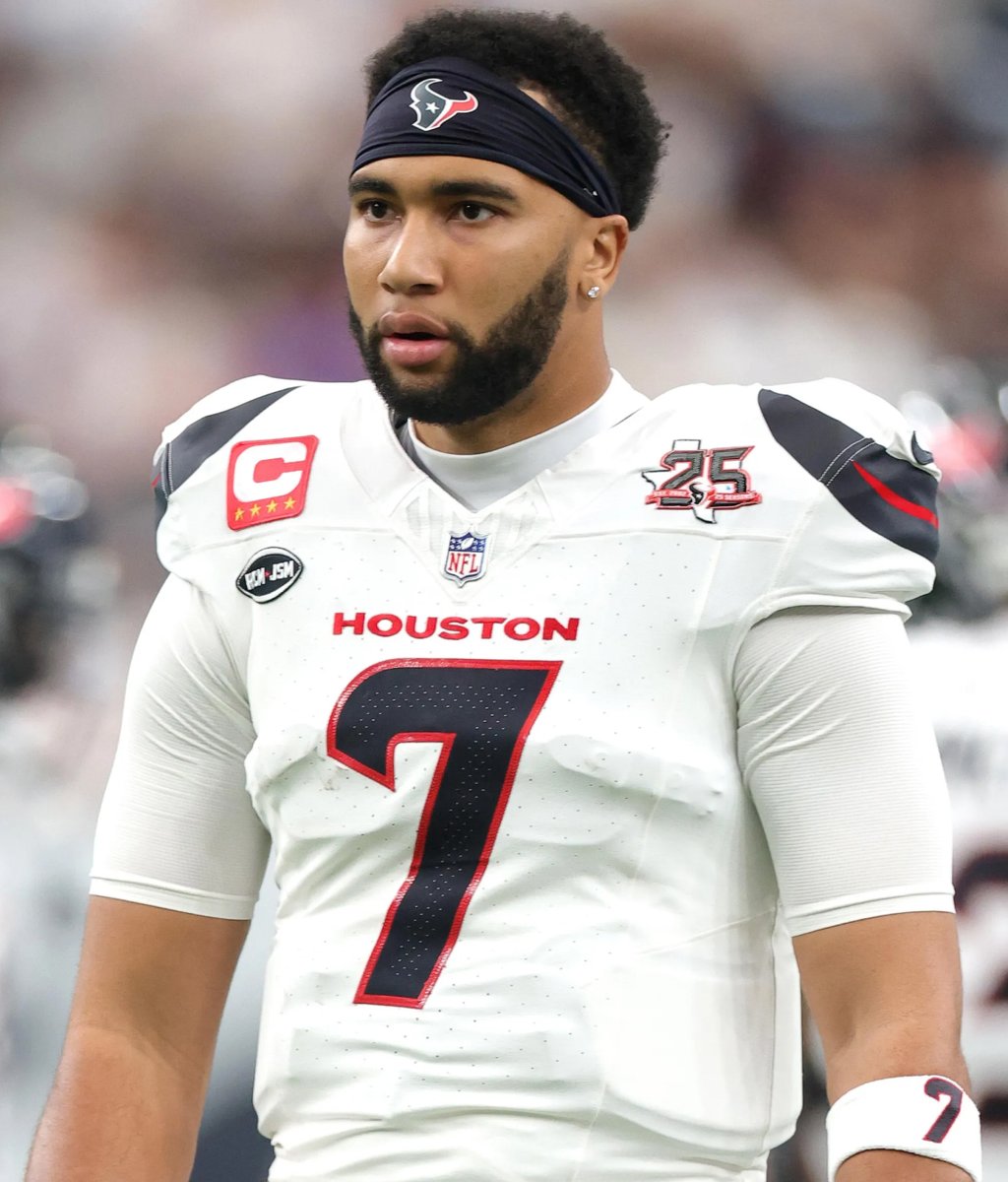 NFLPerformances tweet picture