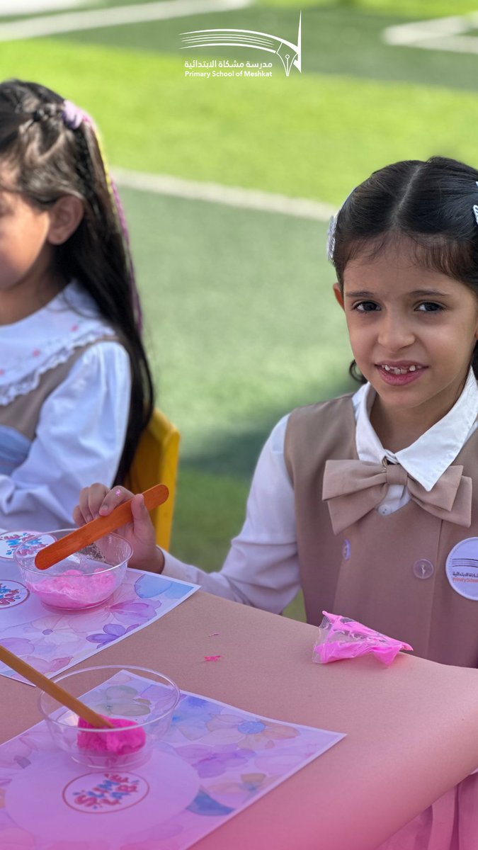 EleMishkat's tweet photo. 🧡💜|

لأن التعلّم يكون أجمل حين نعيشه ونستمتع به 🤍

#مدرسة_مشكاة_الابتدائية 
#بيشة https://t.co/jS1KCK2xQj