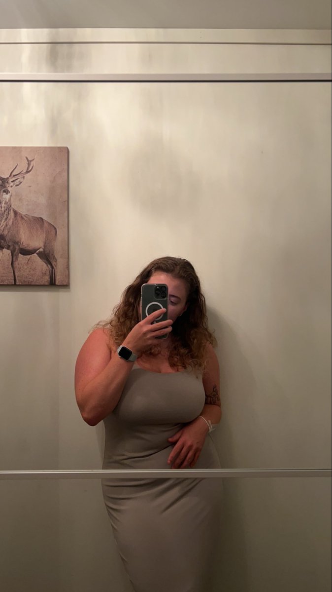 AlissaDevul's tweet photo. Ohh, to be a happy and just enjoy every little things in life💞🥰

-
-

#Happiness #new #young #babygirl #girl #curvy #thick #thicc #big #boobs #bigtitsmom��my #findom #feet #body #daddy #kink https://t.co/aVKA6BhVao