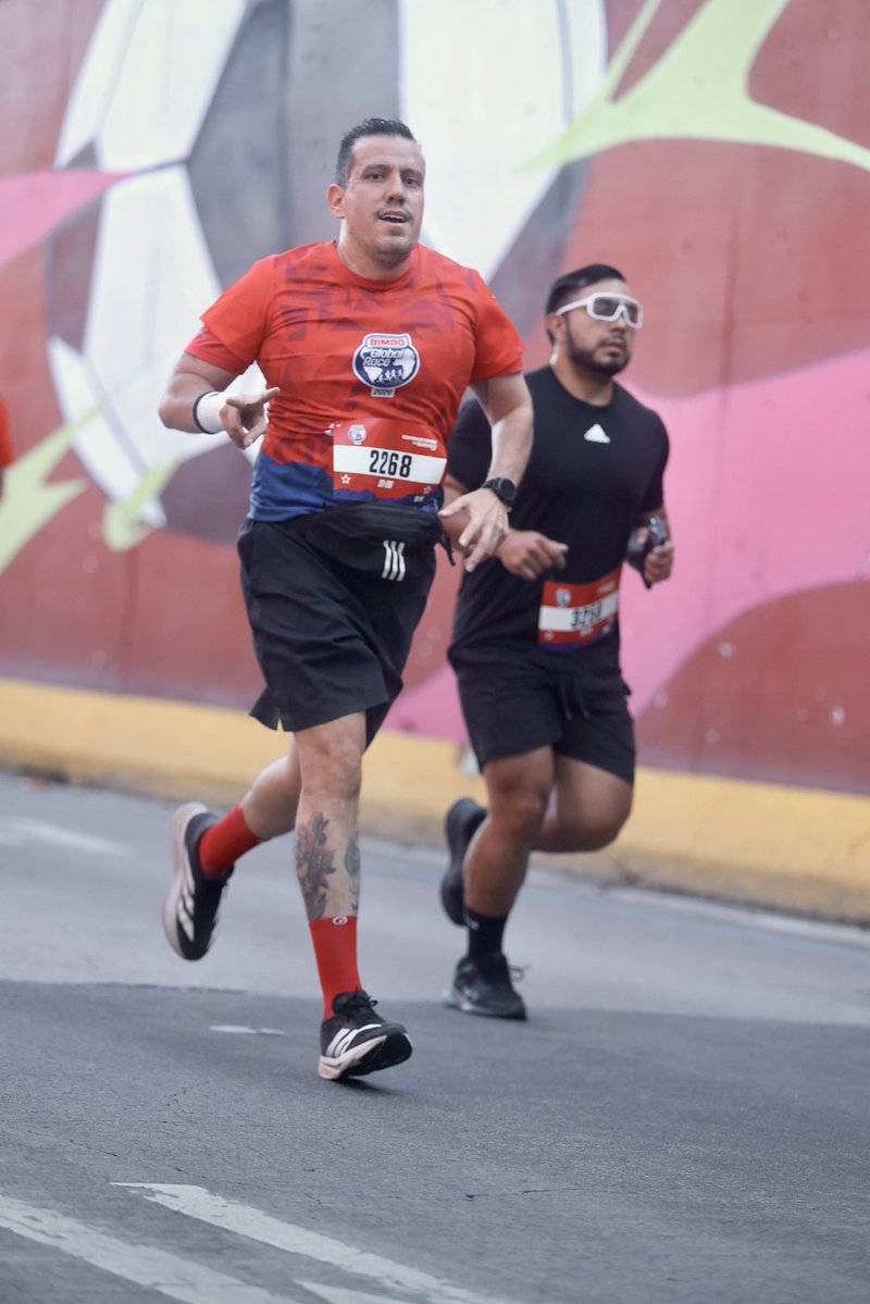 chivogol's tweet photo. Se corrió 🏃‍♂️ #bimboglobalrace https://t.co/VUcqsp1w3J