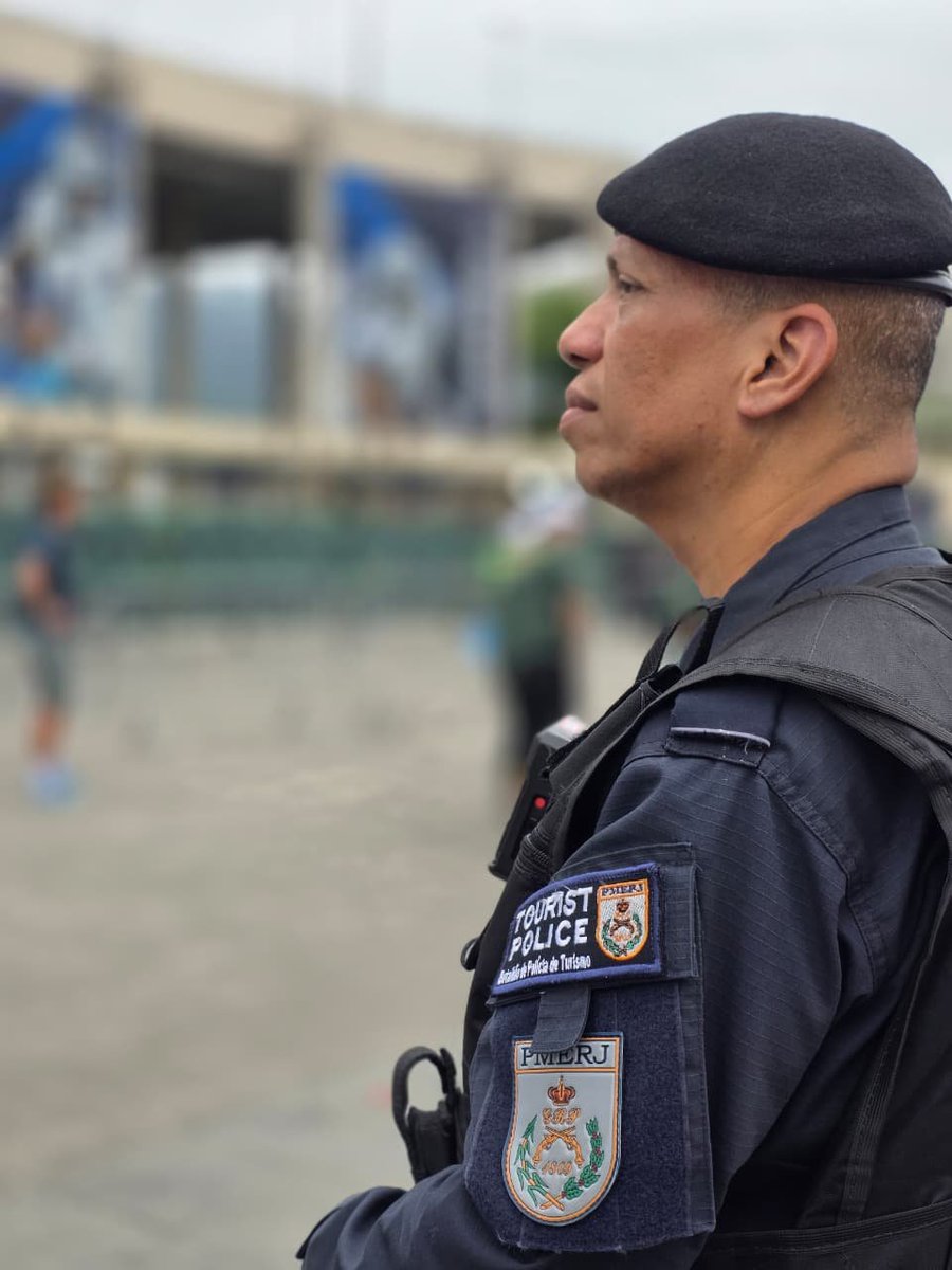 PMERJ's tweet photo. ➡️ SEGURANÇA E PROTEÇÃO NA #NFLRioGame2026
🚔👮♀️ Policiais do #BPTur e da #PatrulhaMariadaPenha atuam no #Maracanã, reforçando a segurança, o acolhimento e a proteção do público durante o evento. (+) ⤵️
#ServireProteger #PMERJ #BPTur #PatrulhaMariadaPenha #NFL #Maracanã https://t.co/mOe0OA28Kt